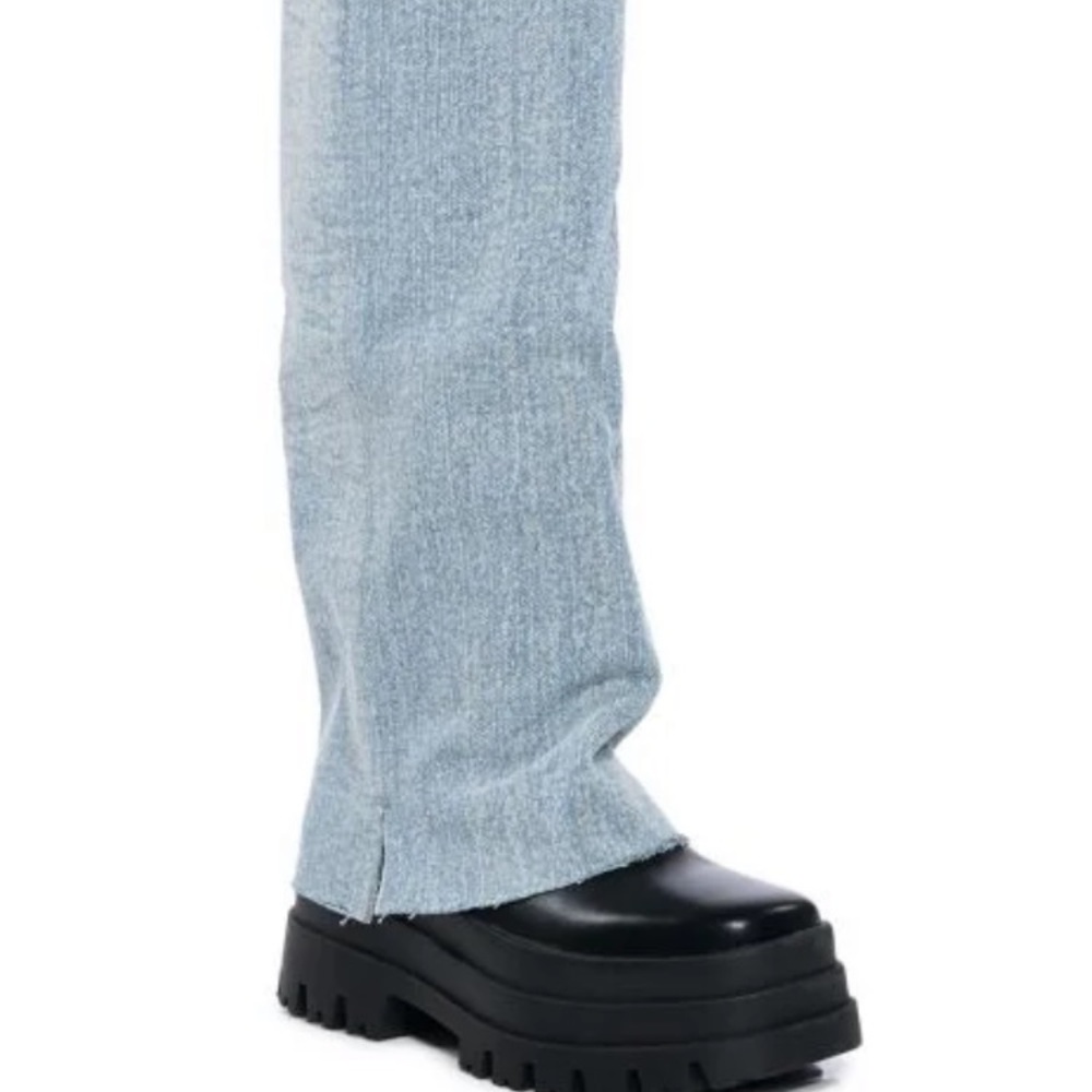 Boots - Picture 3 of 6